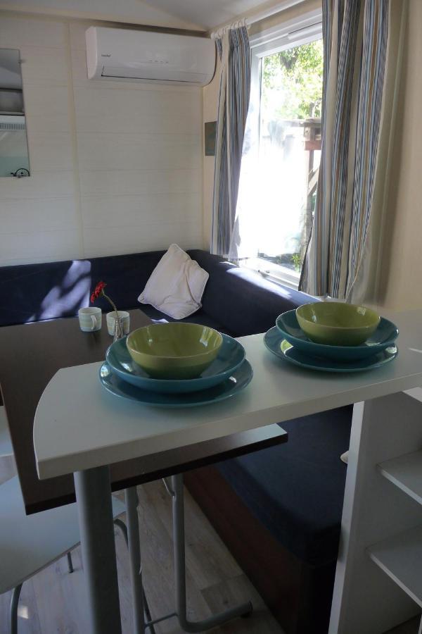 Holiday Prairies Mobile Home Grimaud Buitenkant foto
