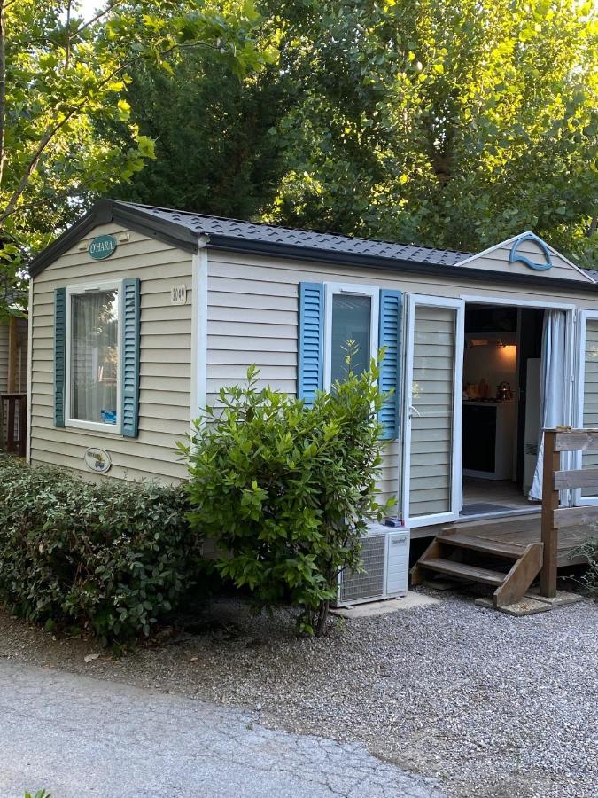 Holiday Prairies Mobile Home Grimaud Buitenkant foto
